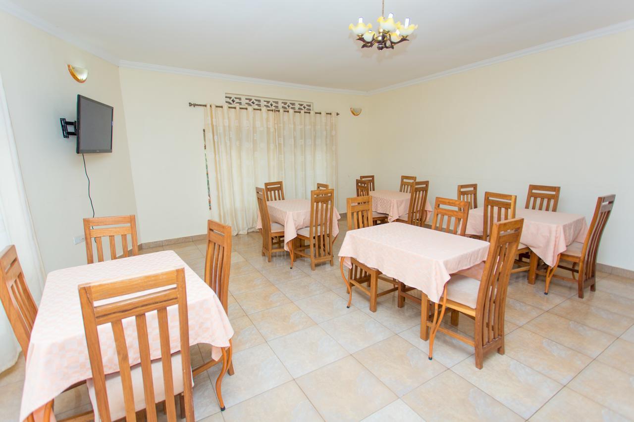 Auberge Saint Jean Leopold Kigali Bagian luar foto